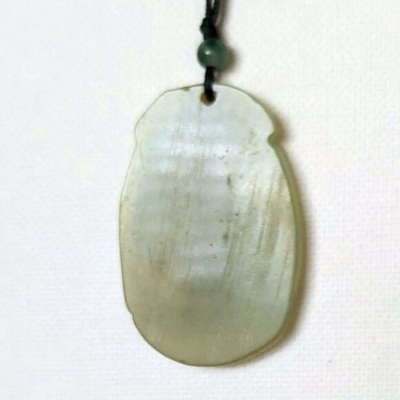 Hand carved Genuine Jade Pendant - Picture 2 of 2